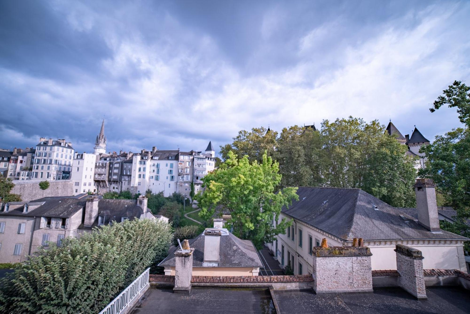 La Vue Royale - Face Au Chateau - Wifi - 4 Personnes Pau Dış mekan fotoğraf