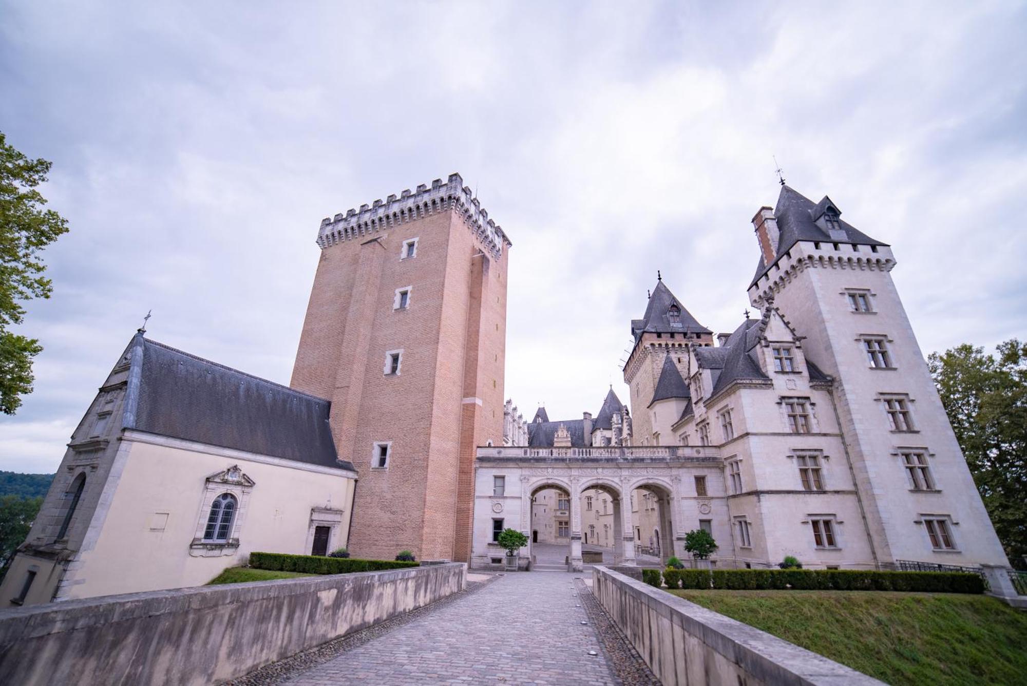 La Vue Royale - Face Au Chateau - Wifi - 4 Personnes Pau Dış mekan fotoğraf