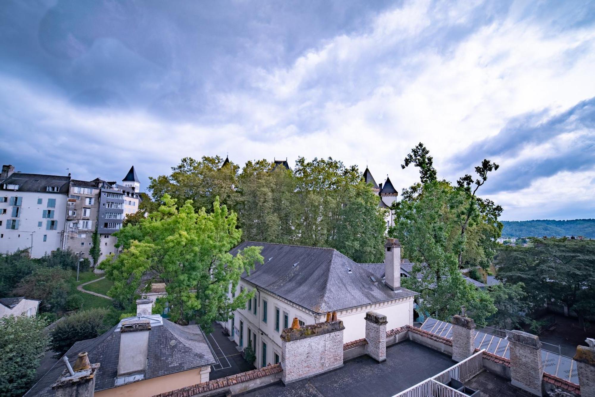 La Vue Royale - Face Au Chateau - Wifi - 4 Personnes Pau Dış mekan fotoğraf